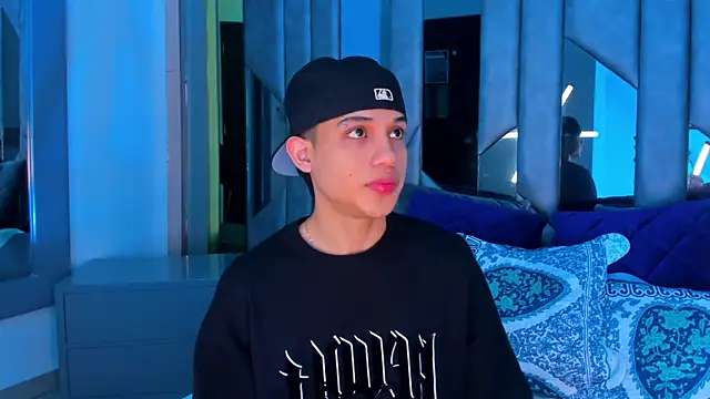 Sebax Young online show from 19, 9, 2025