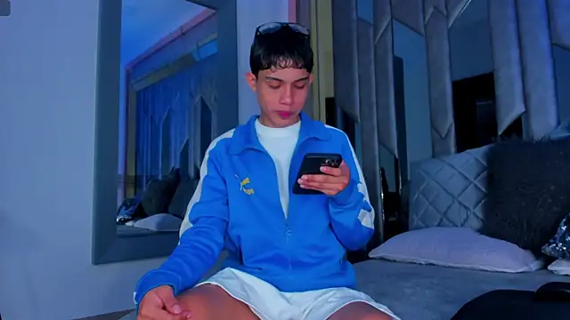 Sebax Young online show from 7, 6, 2026