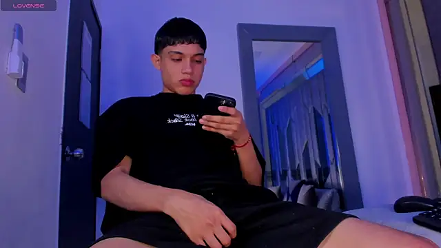 Sebax Young online show from 23, 7, 2026