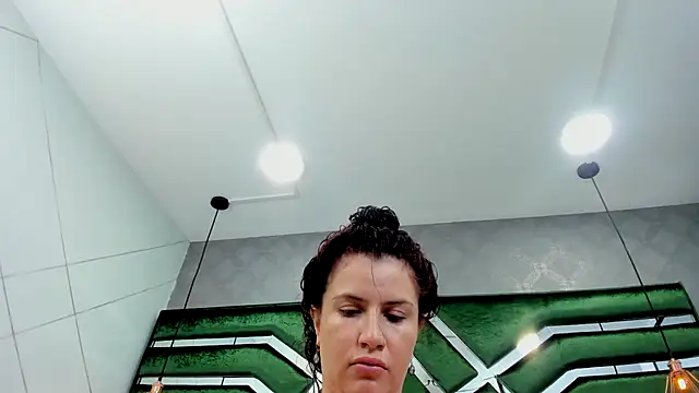 ThaliaCross online show from 23, 9, 2025