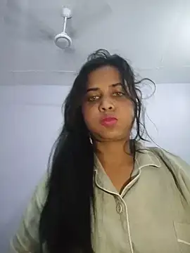 cute radhikaa online show from 19, 6, 2026