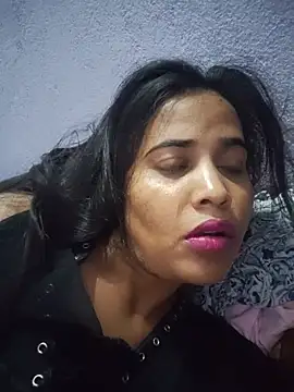 cute radhikaa online show from 23, 6, 2026
