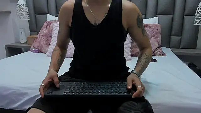 ZoeKrug online show from 23, 2, 2026