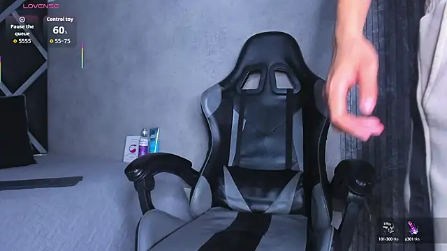 hot boy 04 online show from 18, 9, 2025