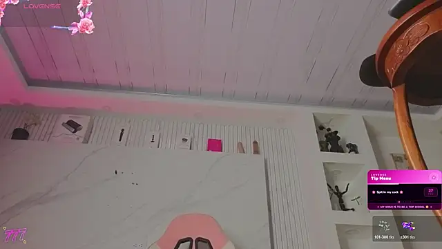 Chloe cooperr online show from 28, 4, 2026