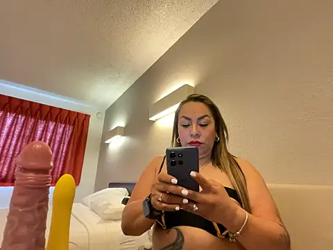 SamyHot2025 online show from 13, 3, 2026