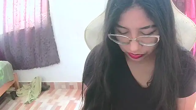 honeysweet111 online show from 3, 10, 2025