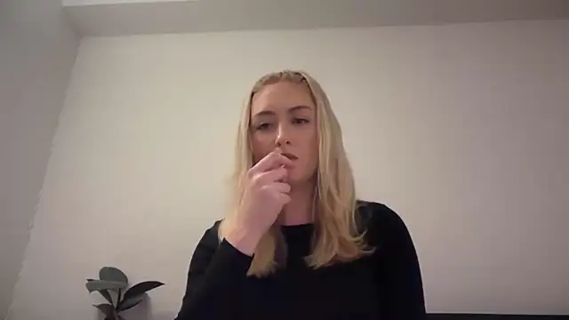 Kitty Swetty online show from 21, 4, 2026