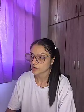 Coralinne   online show from 24, 7, 2026