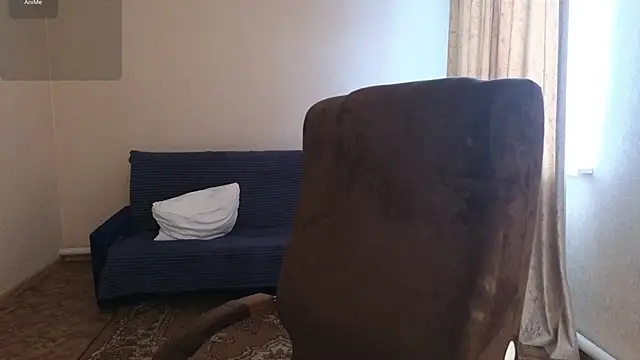 Laura Gol online show from 2, 2, 2026