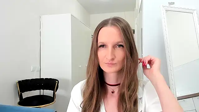 Kitty Player online show from 5, 10, 2025