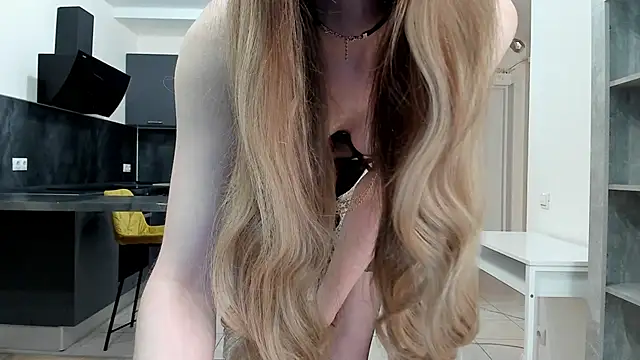 Kitty Player online show from 25, 4, 2026