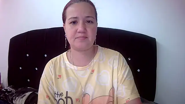 Snapshot of Gabrielajewel_ chatting on 30, 10, 2025 Gabrielajewel online show from 30, 10, 2025