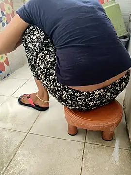 Sonirajpoot1 online show from 28, 4, 2026