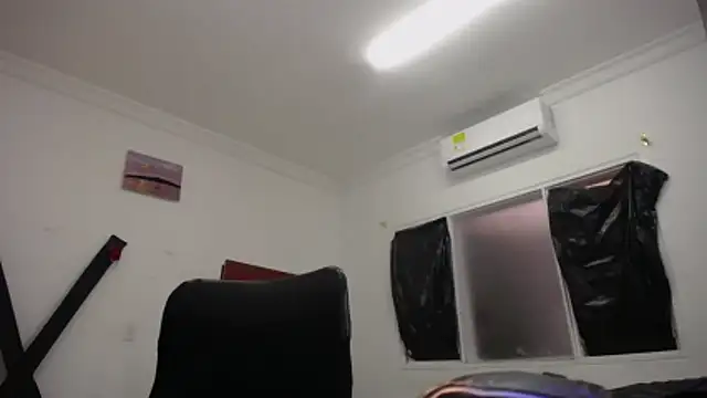 StraightBoy Nick online show from 24, 4, 2026