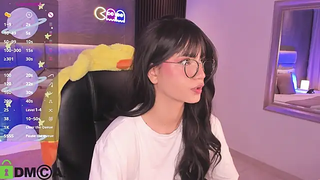 Snapshot of Arinextdoor chatting on 14, 9, 2025 Arinextdoor online show from 14, 9, 2025