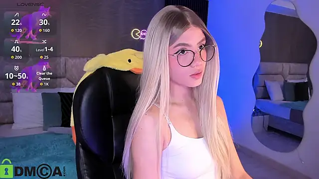 Snapshot of Arinextdoor chatting on 18, 10, 2025 Arinextdoor online show from 18, 10, 2025