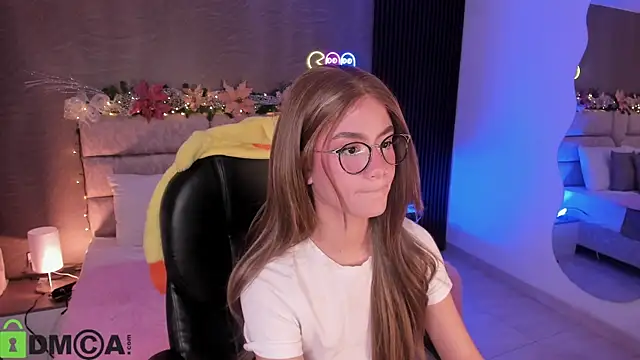 Snapshot of Arinextdoor chatting on 28, 11, 2025 Arinextdoor online show from 28, 11, 2025