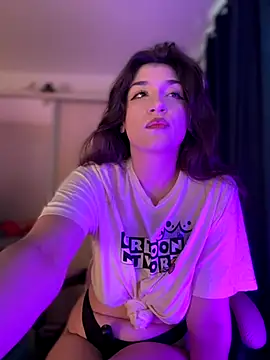 Snapshot of ScarletBloom_ chatting on 29, 9, 2025 ScarletBloom online show from 29, 9, 2025