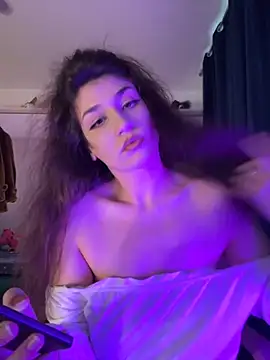 Snapshot of ScarletBloom_ chatting on 2, 10, 2025 ScarletBloom online show from 2, 10, 2025