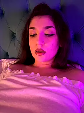 Snapshot of ScarletBloom_ chatting on 2, 11, 2025 ScarletBloom online show from 2, 11, 2025