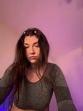 Snapshot of ScarletBloom_ chatting on 8, 2, 2026 ScarletBloom online show from 8, 2, 2026