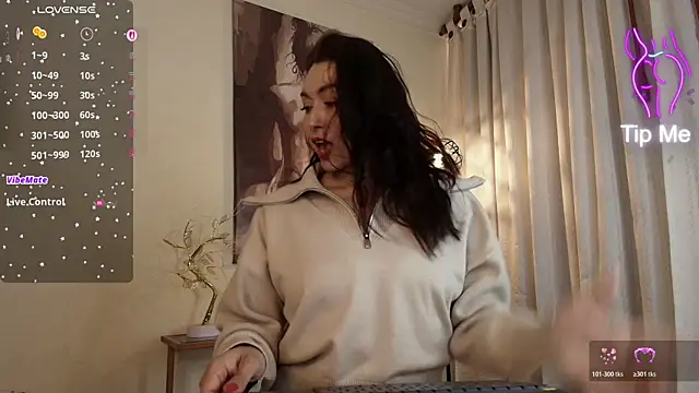 siren indira  online show from 26, 4, 2026