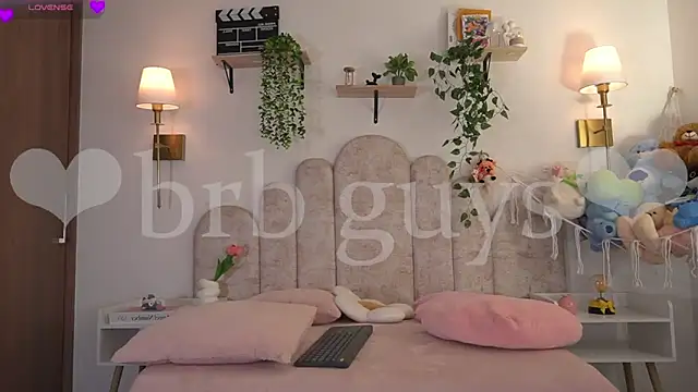 violeth     online show from 27, 3, 2026