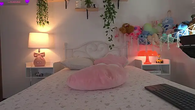 violeth     online show from 21, 4, 2026