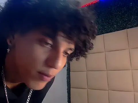 Xfire boy69 online show from 8, 10, 2025