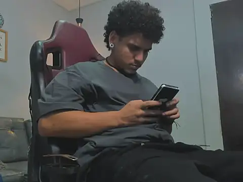 Xfire boy69 online show from 4, 2, 2026