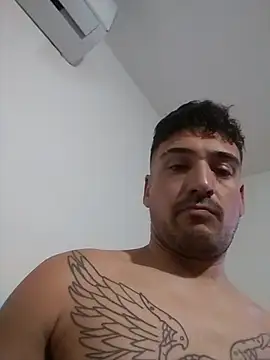 Snapshot of bigandstrong2217 chatting on 11, 9, 2025 bigandstrong2217 online show from 11, 9, 2025