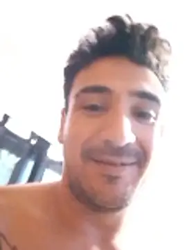 Snapshot of bigandstrong2217 chatting on 3, 2, 2026 bigandstrong2217 online show from 3, 2, 2026