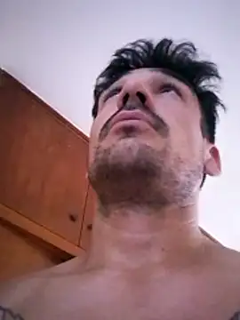 Snapshot of bigandstrong2217 chatting on 8, 2, 2026 bigandstrong2217 online show from 8, 2, 2026