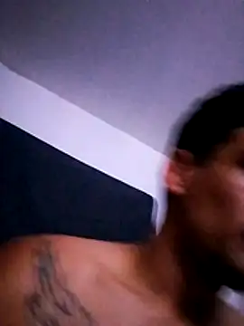 Snapshot of bigandstrong2217 chatting on 10, 2, 2026 bigandstrong2217 online show from 10, 2, 2026