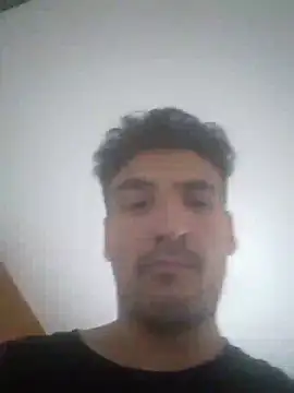 Snapshot of bigandstrong2217 chatting on 1, 4, 2026 bigandstrong2217 online show from 1, 4, 2026