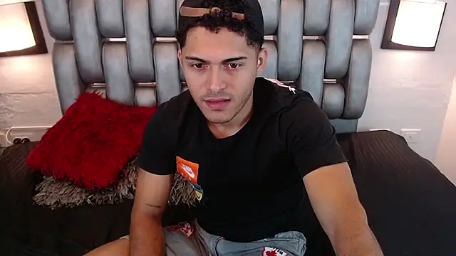 Derek Storm  online show from 8, 4, 2026