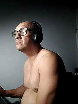 Snapshot of jorge406 chatting on 7, 10, 2025 jorge406 online show from 7, 10, 2025