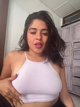 EmilyNoir1 online show from 25, 7, 2026