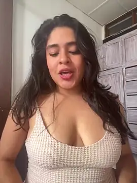 EmilyNoir1 online show from 28, 7, 2026