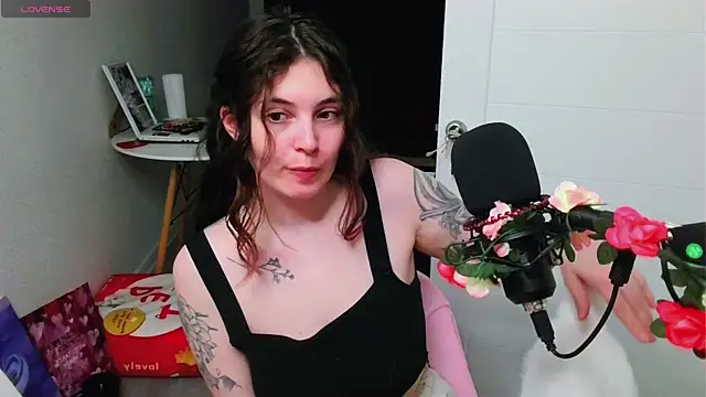 peachyness online show from 16, 6, 2026