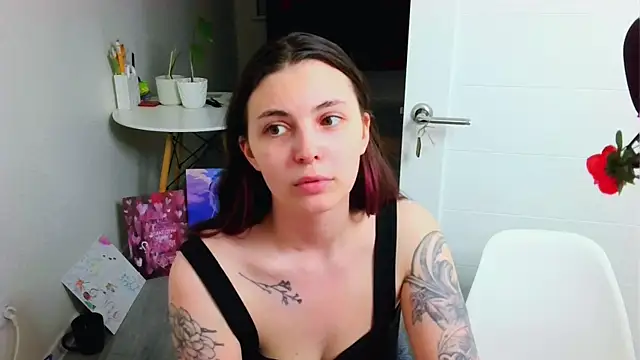 peachyness online show from 19, 7, 2026