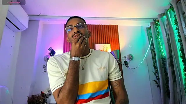 Darwin mayo online show from 20, 11, 2025