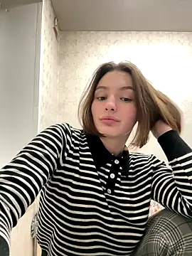 ZariaFlame online show from 1, 10, 2025