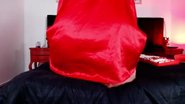 Alisse Moore online show from 23, 4, 2026