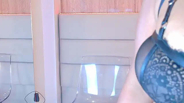 LanaRozz online show from 18, 9, 2025