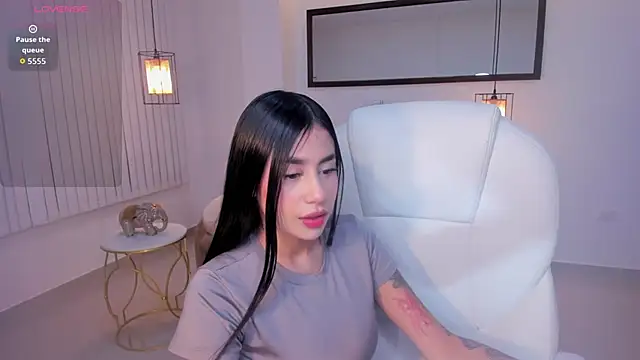 miranda crawfor online show from 18, 4, 2026