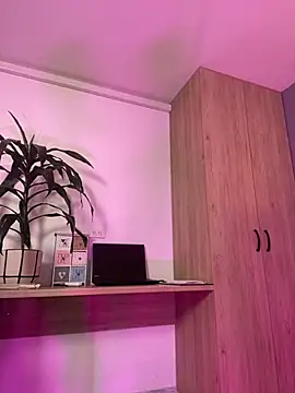 Atenea Clerk online show from 23, 4, 2026