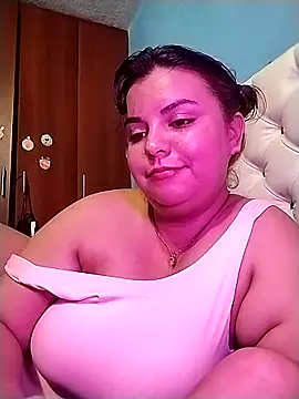 Snapshot of SamiBoobsxx chatting on 28, 11, 2025 SamiBoobsxx online show from 28, 11, 2025