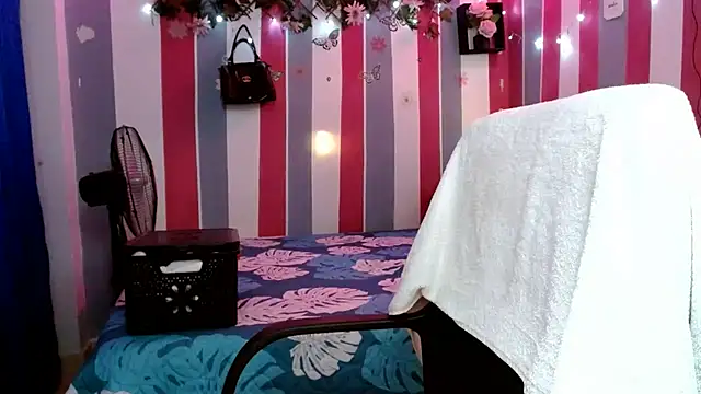 karo lovely online show from 5, 3, 2026